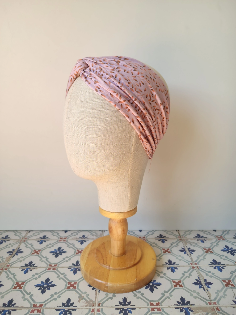 Turbante arroxa palo hosto naranjak