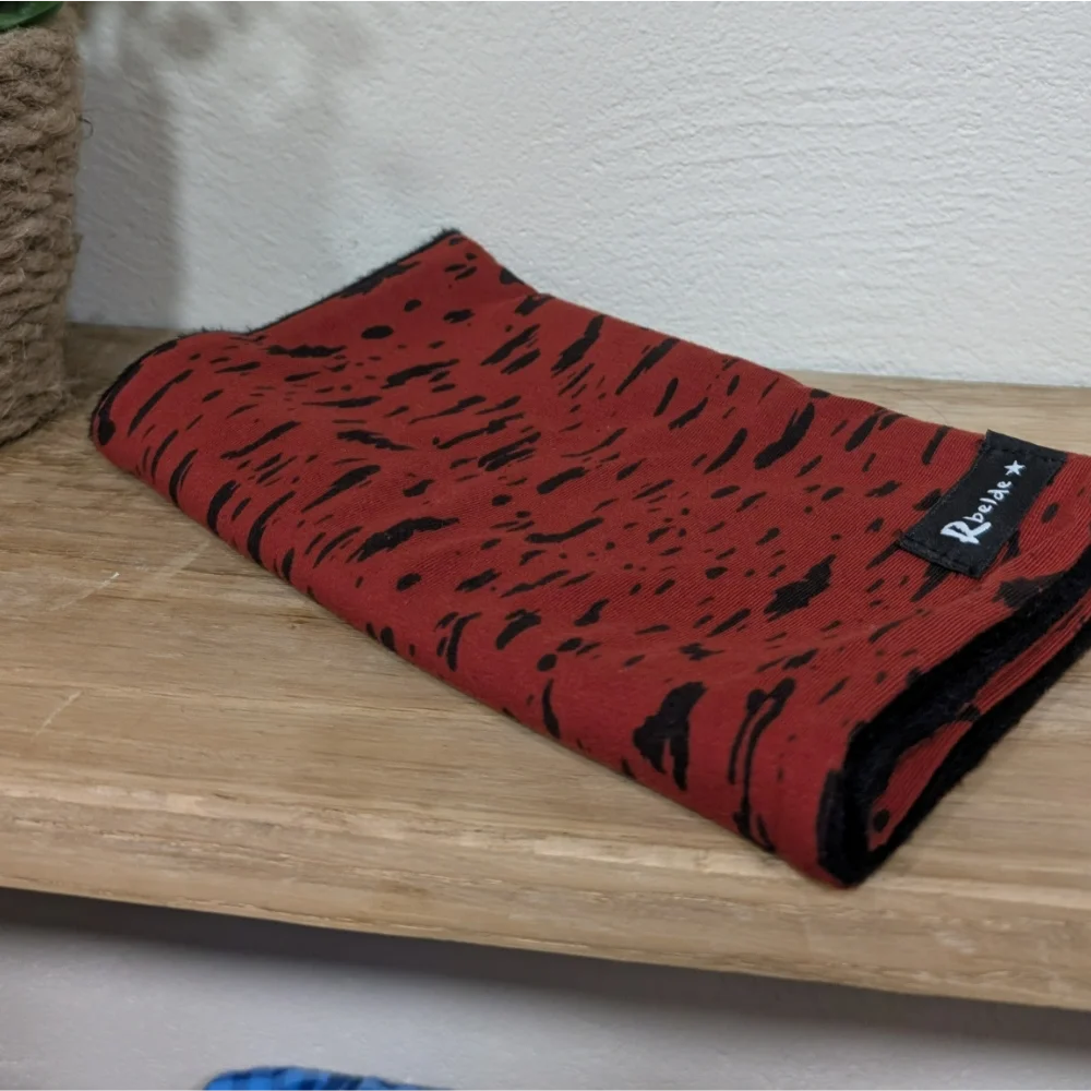 Haurren lepokoa gorria marrak