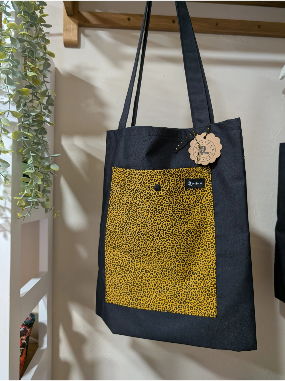 Tote leopardo horia