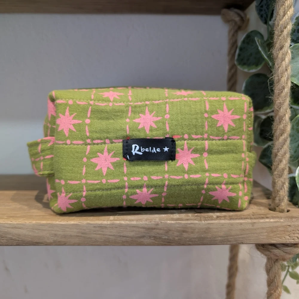 Nezeser Arrano izar arroxa