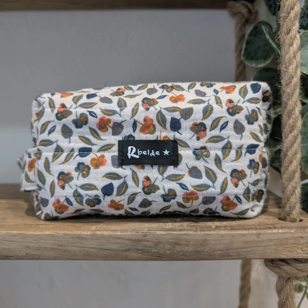 Nezeser Arrano txuria hostoak