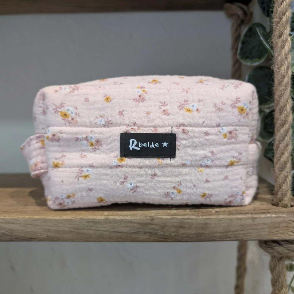 Nezeser Arrano arroxa argia loreduna