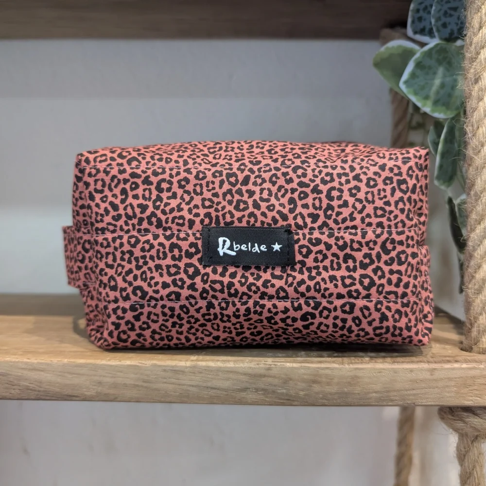 Nezeser Arrano leopardo koral