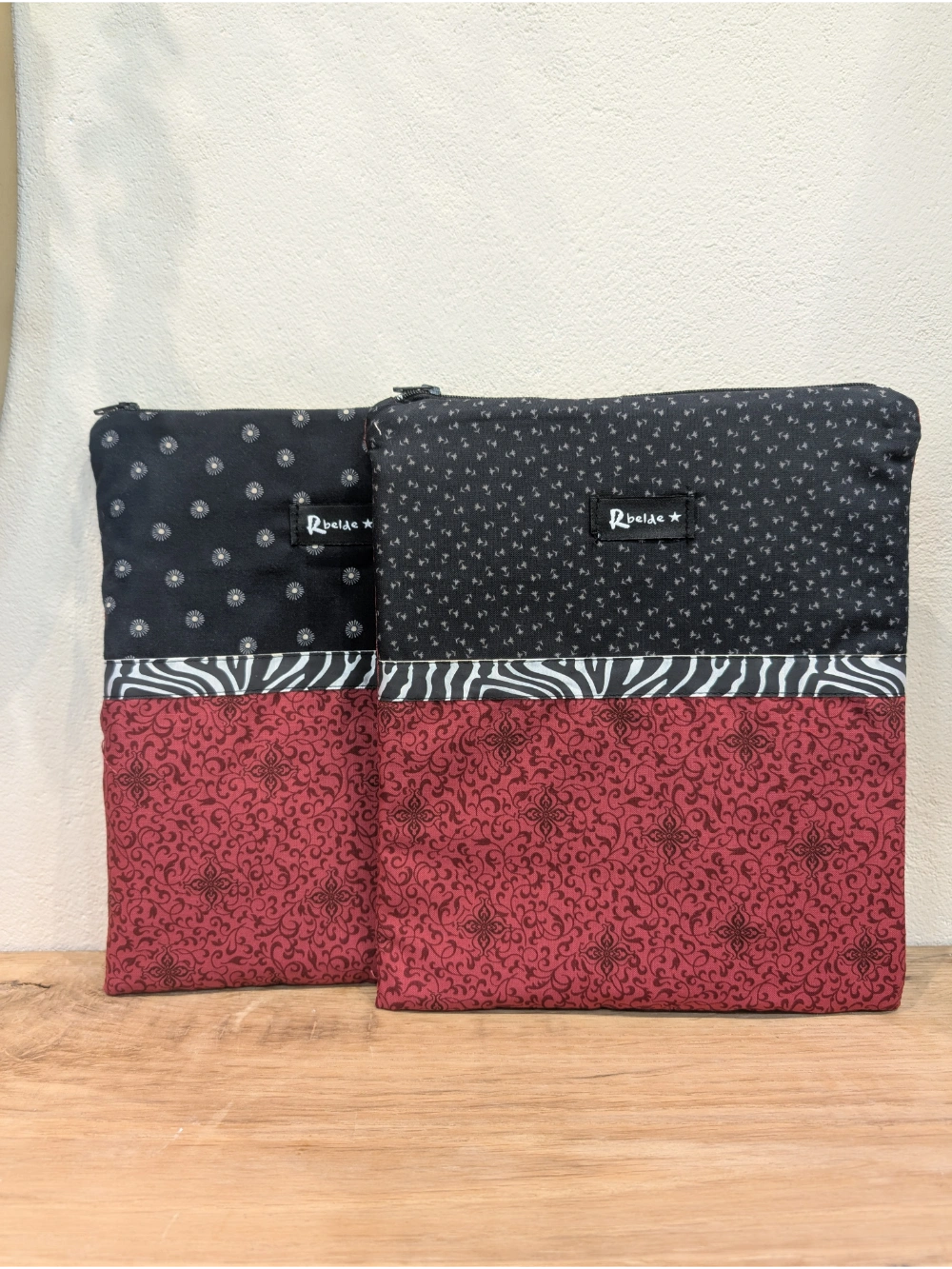 Liburu zorroa granate zebra