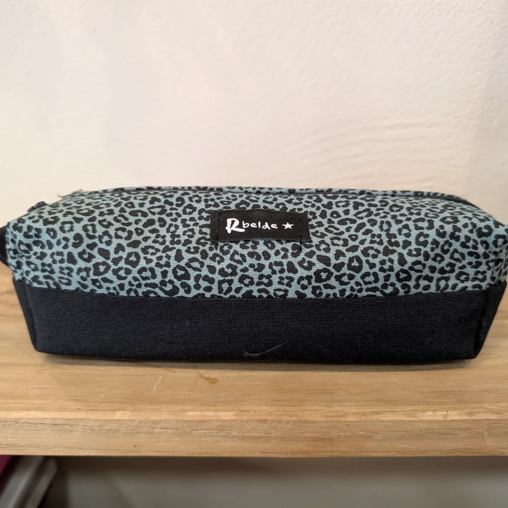 Estutxe leopardo menta