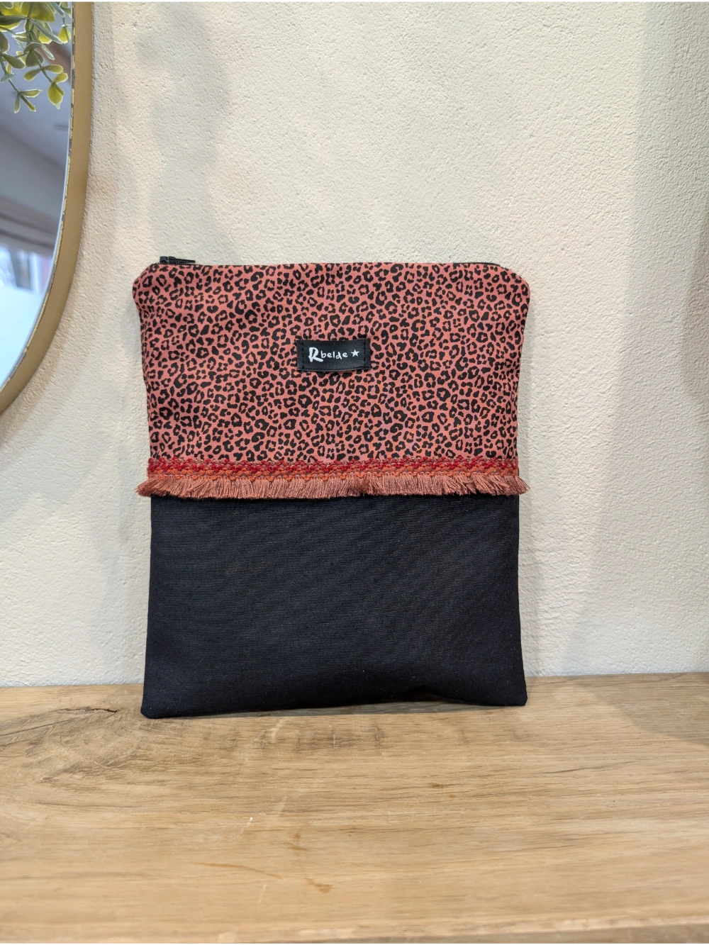 Liburu zorroa leopardo koral