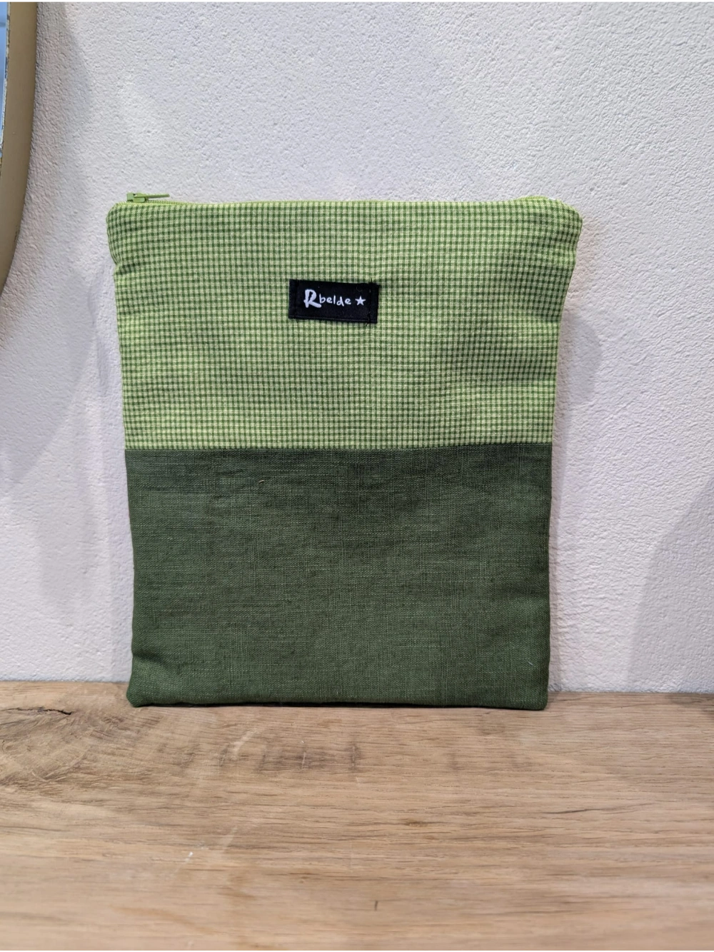 Liburu zorroa vichy berde pistatxo