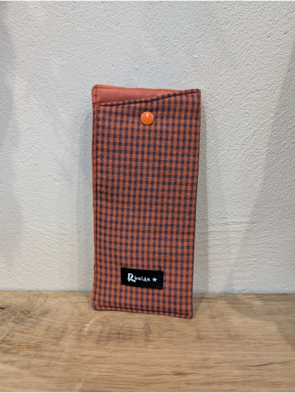 Betaurreko zorroa terrakota urdina