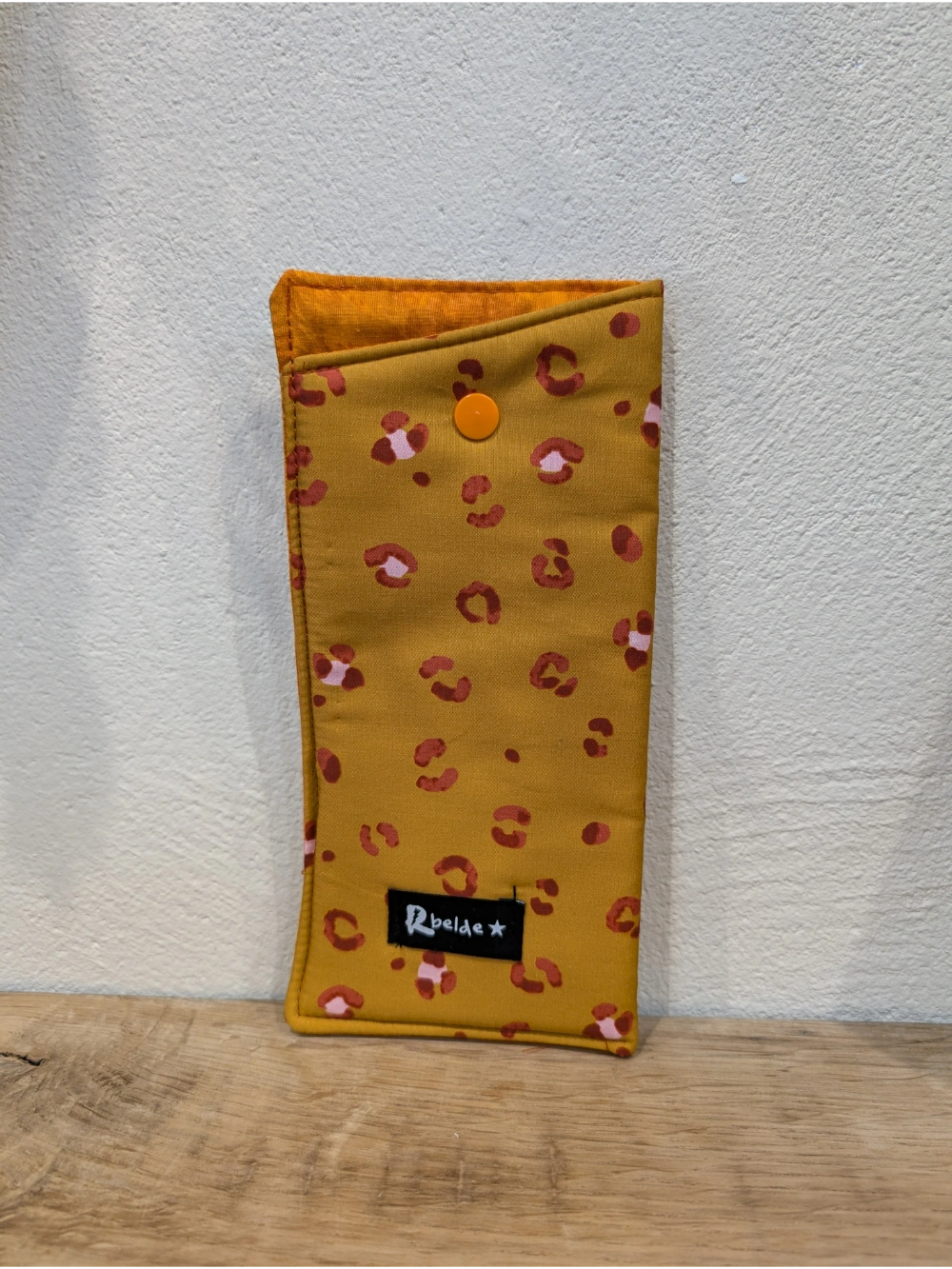 Betaurreko zorroa mostaza leopardo