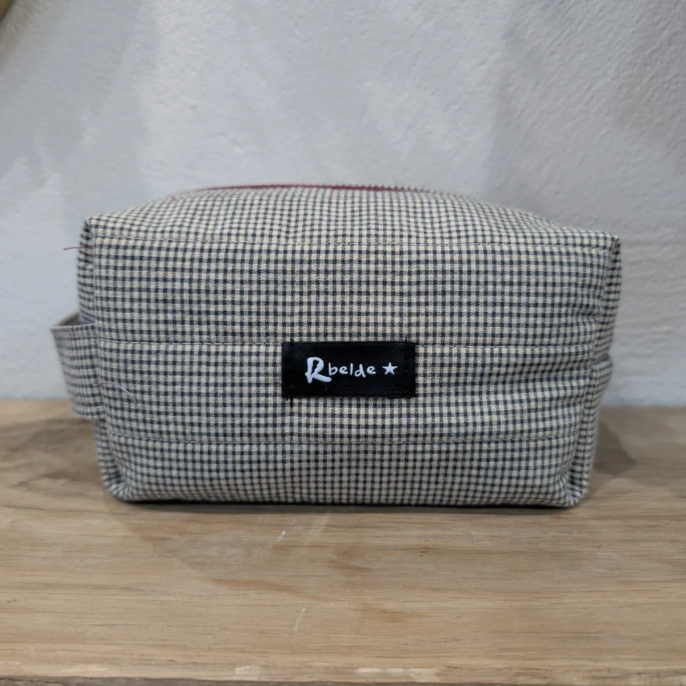 Nezeser Arrano vichy beix beltza