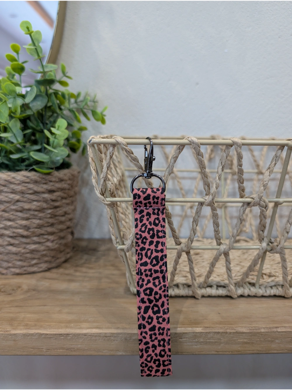 Giltzetako txikia leopardo koral